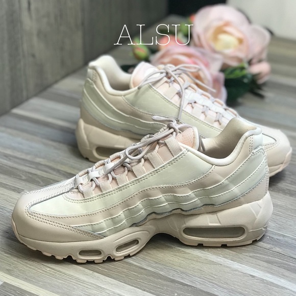 NWT Nike Air Max 95 Lux Guava Ice W AUTHENTIC - Picture 5 of 8